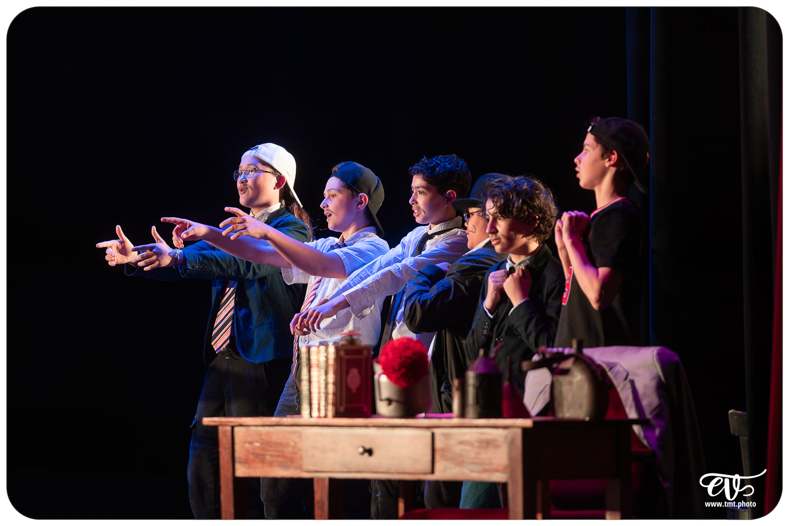 LES FEMMES SAVANTES (ATELIER THÉÂTRE DU COLLÈGE FOCH)